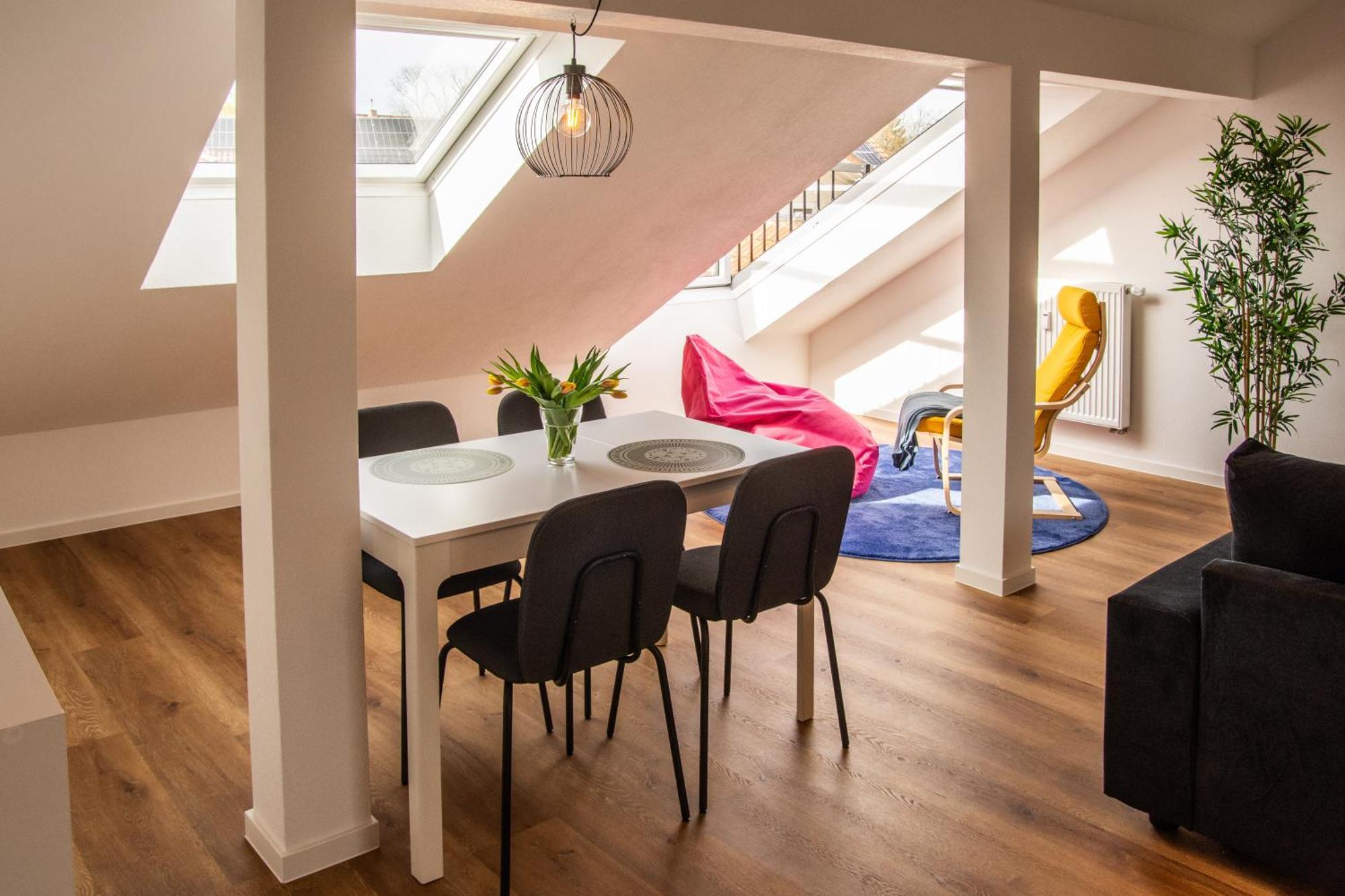 Das Raum-Wunder Mit Kueche Und Smart-Tv Karlsruhe Exterior photo